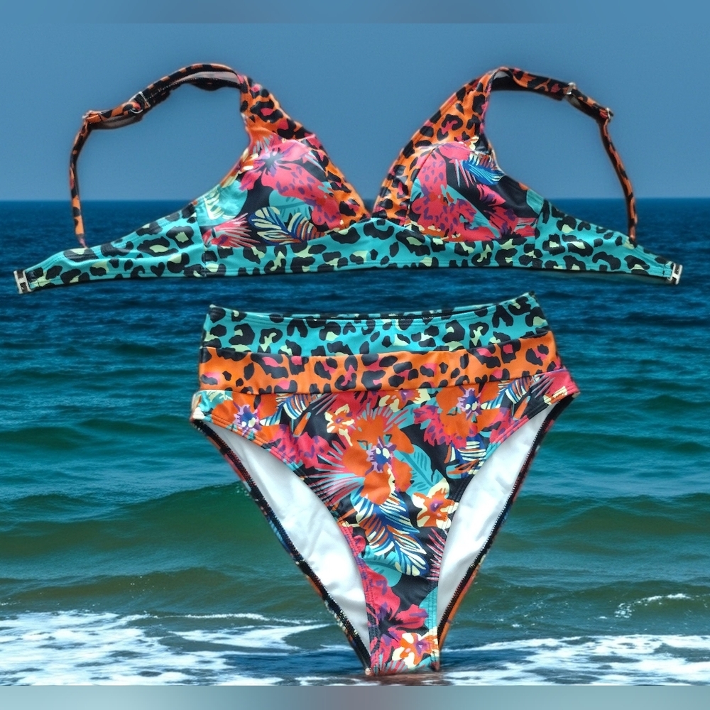 Swimming suit bundle of two (2 piece) Tropical And Black Size Large - Picture 10 of 15